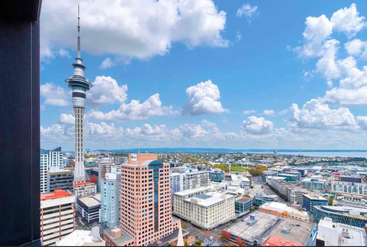Magnificent Harbour View Skytower View Apartment In Cbd أوكلاند المظهر الخارجي الصورة