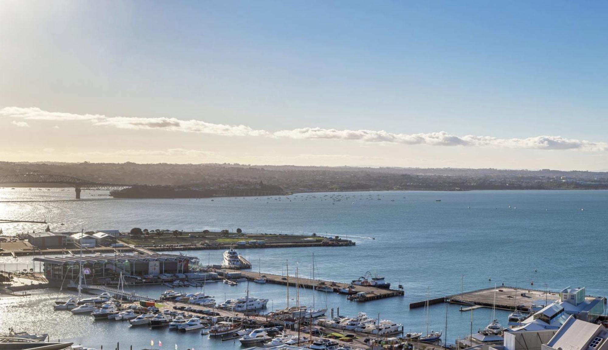 Magnificent Harbour View Skytower View Apartment In Cbd أوكلاند المظهر الخارجي الصورة