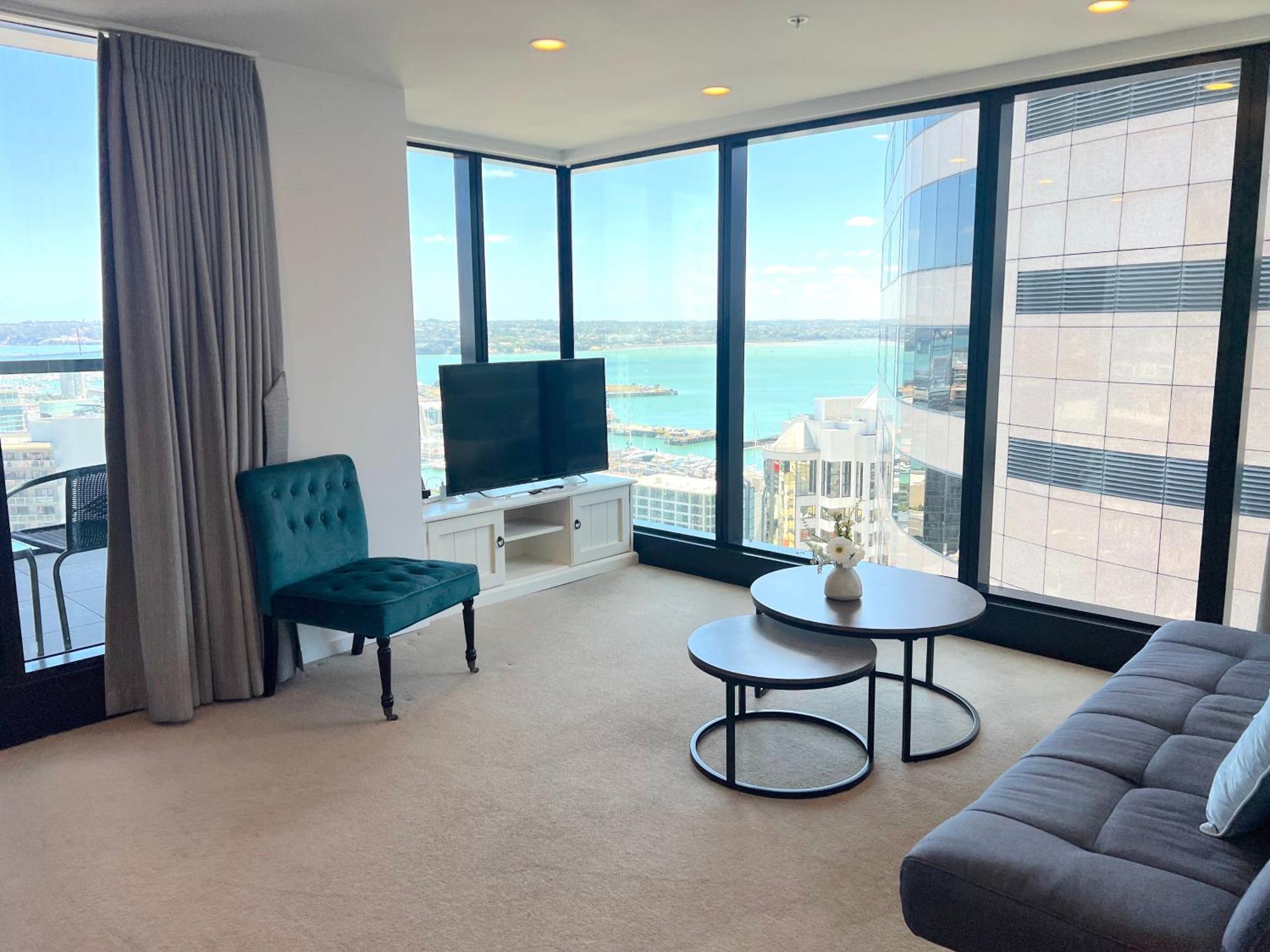 Magnificent Harbour View Skytower View Apartment In Cbd أوكلاند المظهر الخارجي الصورة